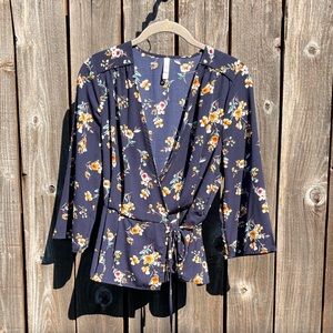 Xhilaration peplum wrap top size small